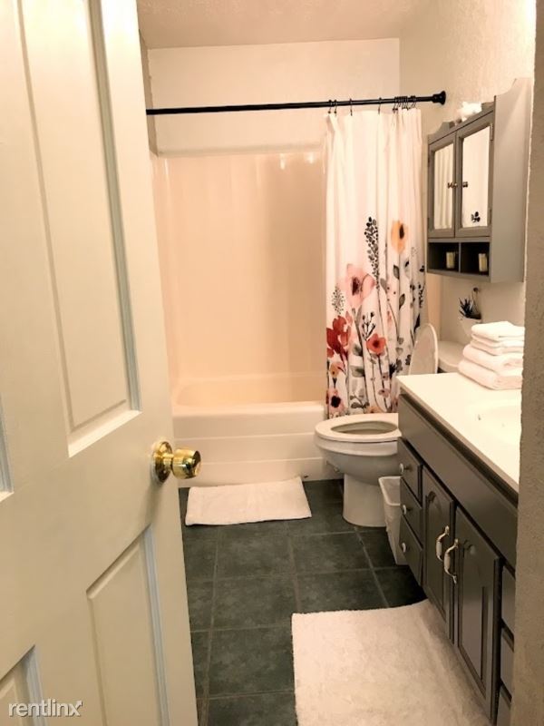 Foto del edificio - 5 br, 3 bath House - 9528 E Tramway Dr