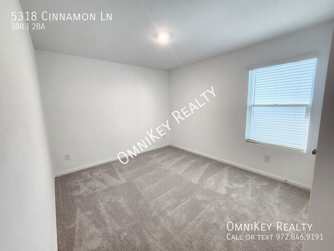 Foto del edificio - 5318 Cinnamon Ln