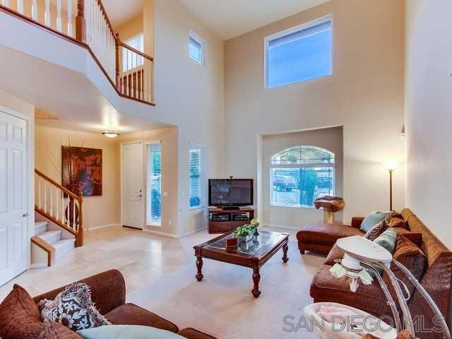 Foto del edificio - 657 Oakwood Creek Pl