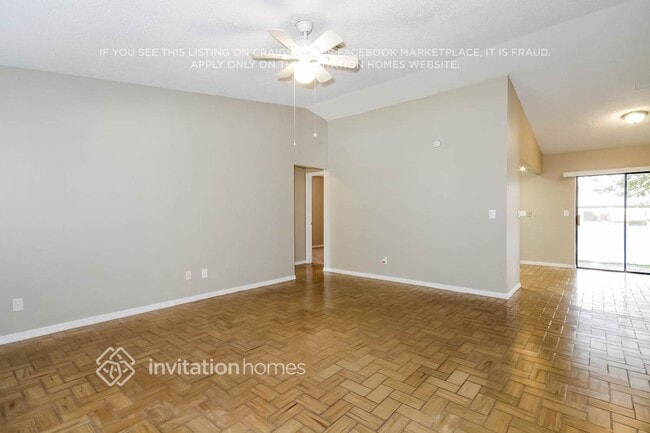 Building Photo - 12783 Pineway Dr