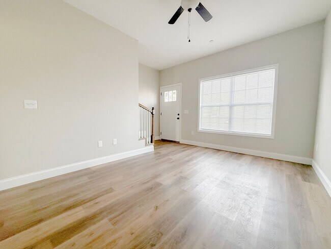 Foto del edificio - 107 Westfield Ct