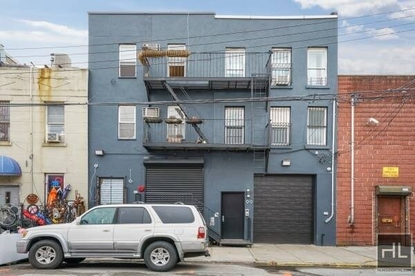 Foto del edificio - COMMERCIAL STREET