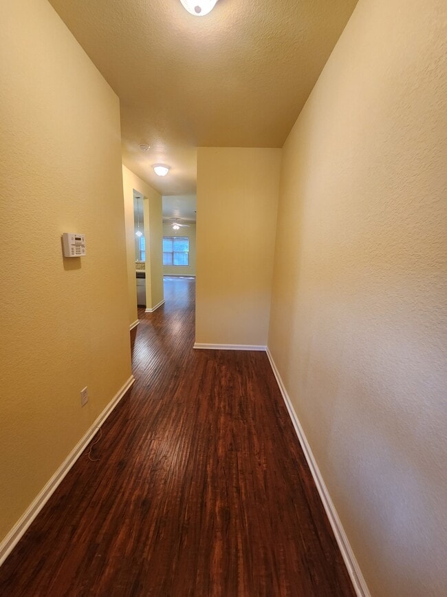 Foto del edificio - 905 Pecan Point Rd