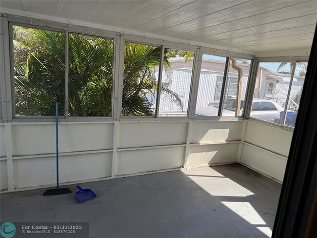 Foto del edificio - 3161 SW 53rd Ave