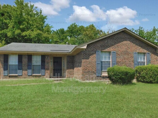 Building Photo - 2834 Susan Dr