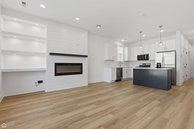 Foto del edificio - 4841 S Prairie Ave