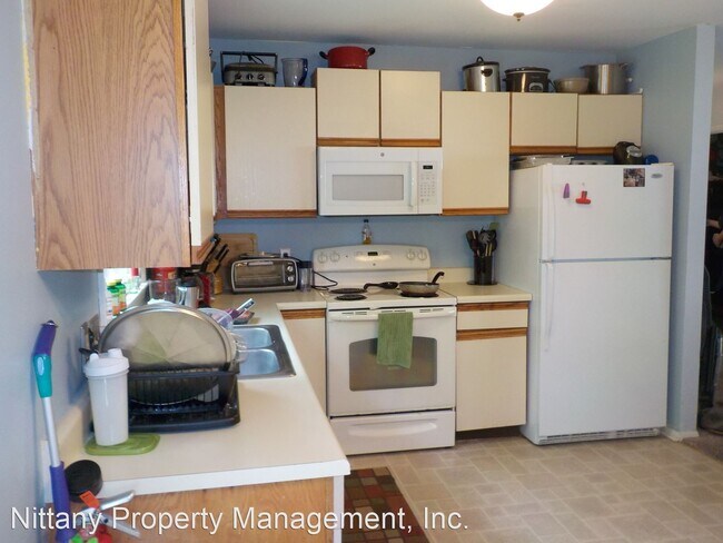 Building Photo - 4 br, 2 bath House - 212 Fernwood Court