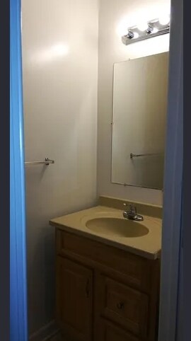 Foto del edificio - 503 N Patterson Park Ave