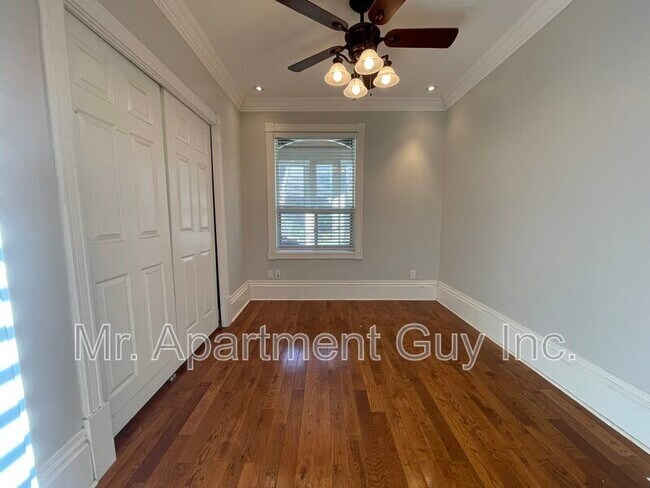 Photo du bâtiment - 138 Ray St S