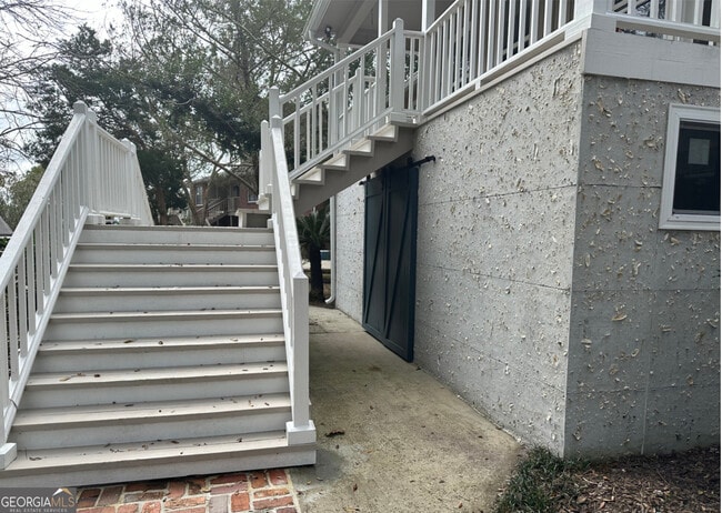 Building Photo - 292 Alexanders Ct