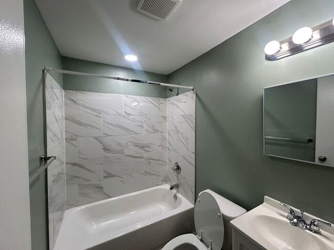 Foto del edificio - 2 Bedroom Townhome County Halethorpe