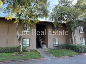 Building Photo - 1027 Fulton Ave