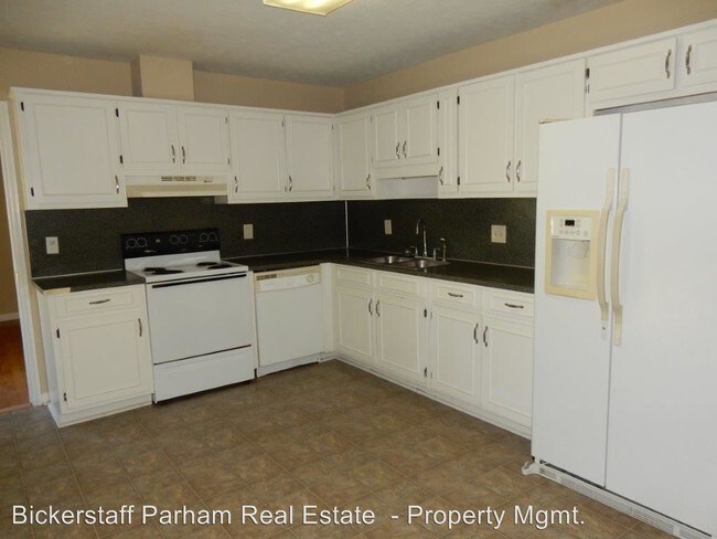 Building Photo - 5559 Eastbrook Ln