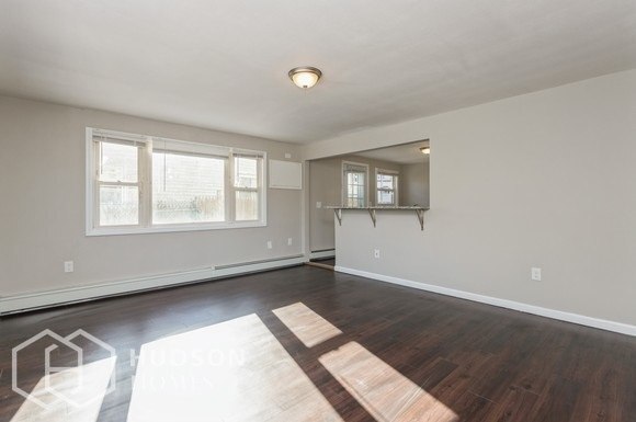 Building Photo - NOW AVAILABLE! - 104 Bouton St, Norwalk, C...