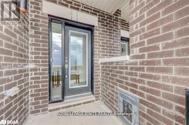 Building Photo - 807 Port Darlington Rd