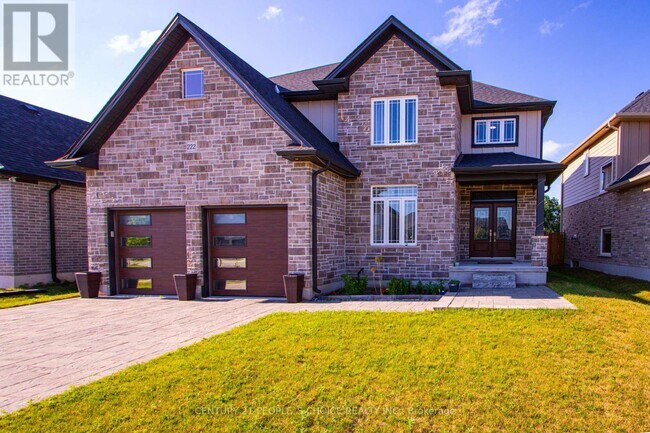 Photo du bâtiment - 222 Boardwalk Way