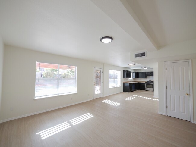 Building Photo - 3313 Tierra Yvette Ln