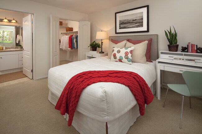 Foto del edificio - Rancho Santa Fe Apartment Homes