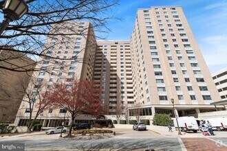 Building Photo - 4601 N Park Ave