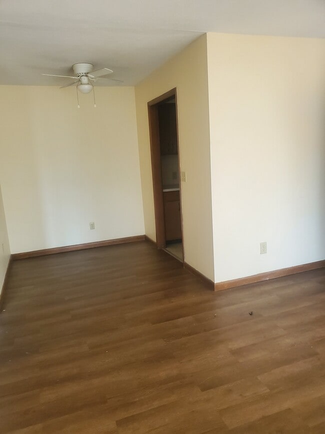 Building Photo - 1234 E Elm St