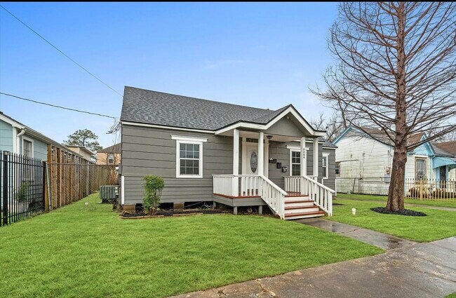 Foto del edificio - 5244 Leeland St