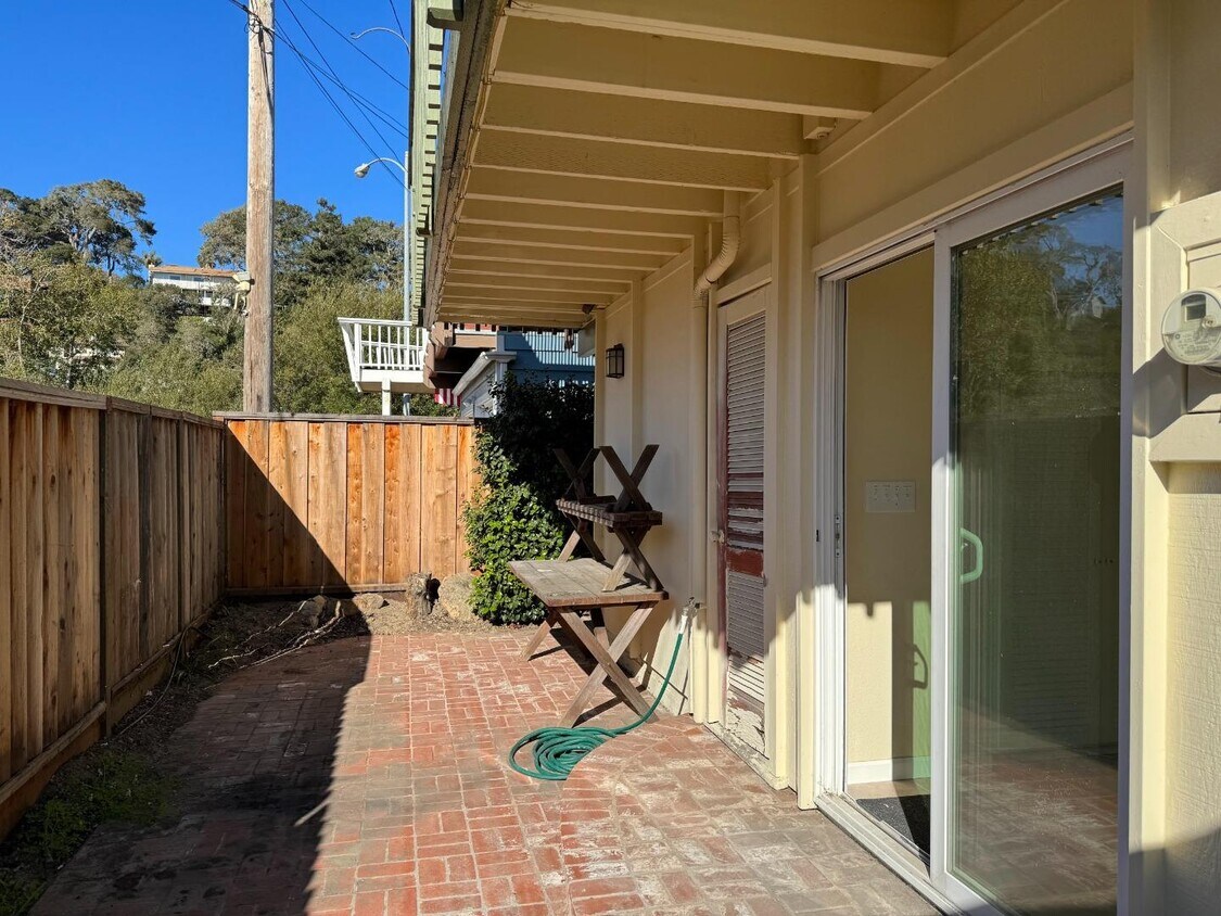106 Winfield Way  