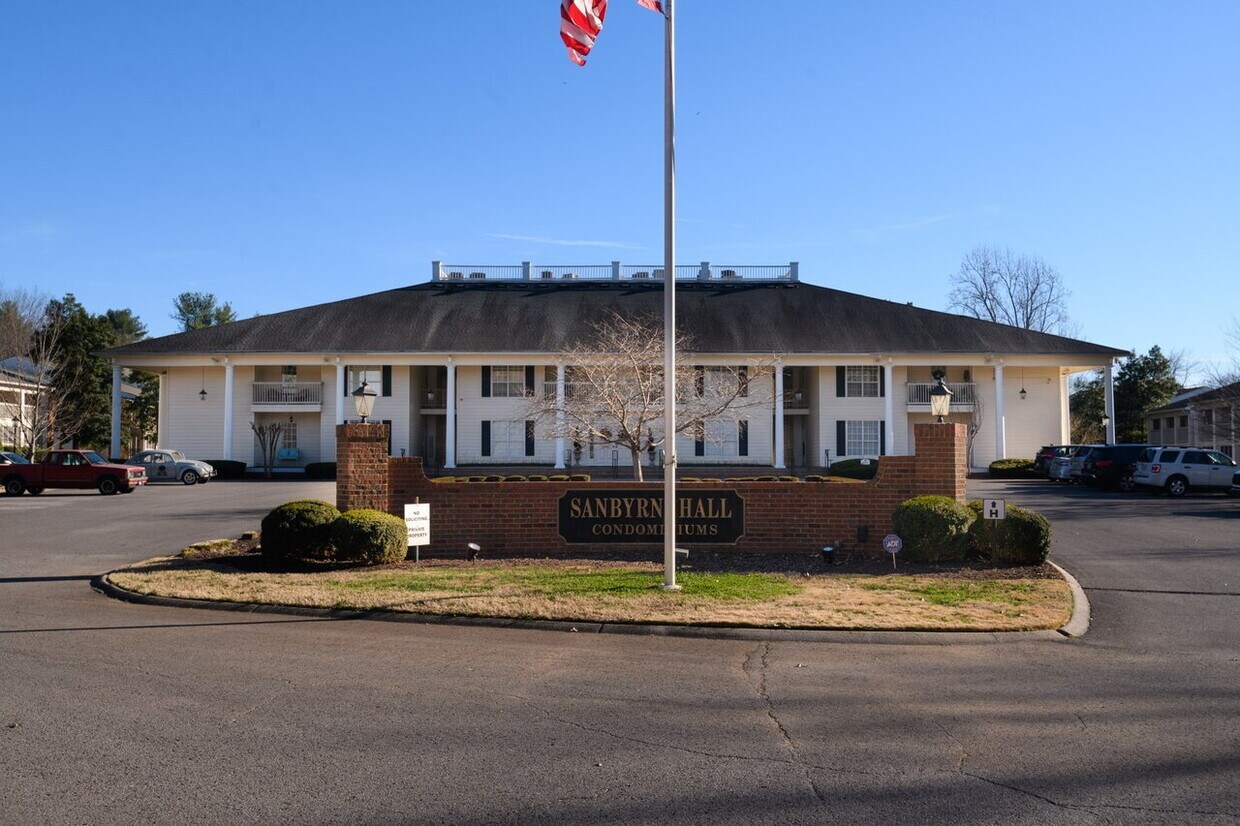 Primary Photo - Sanbyrn Hall 3-Bedroom Gem – Full Amenitie...