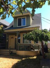 Building Photo - 627 N Prospect St