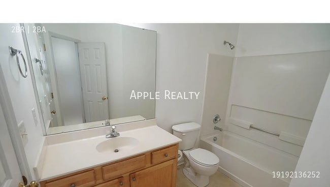 Building Photo - 42 Signet Dr