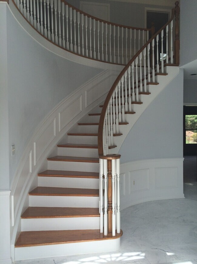 111 Bittersweet Cir, PA 15367 House for Rent in PA