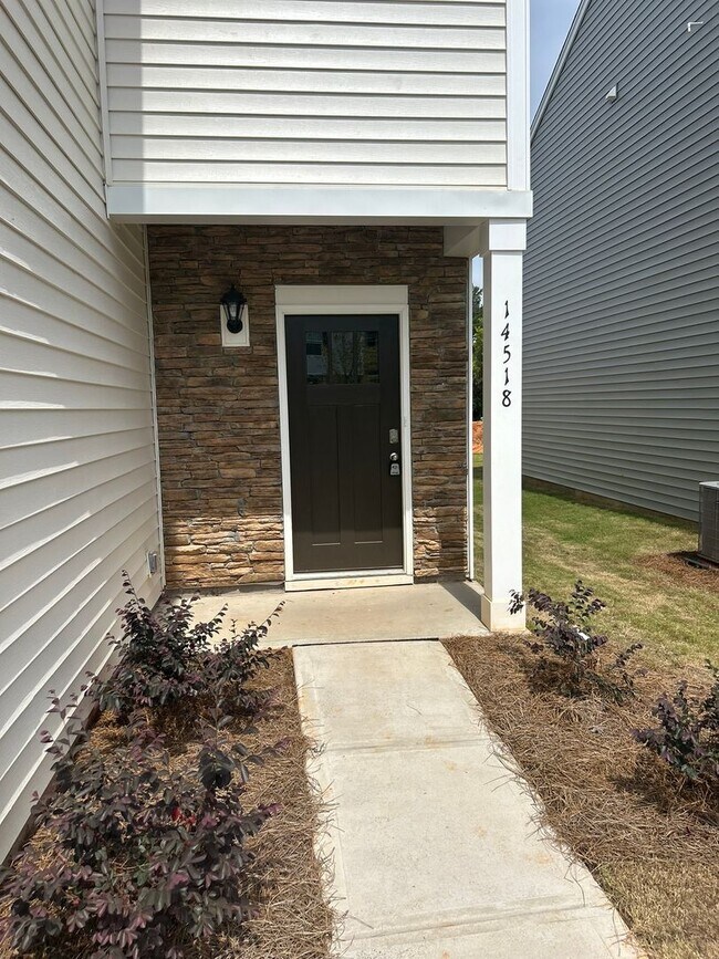 Foto del edificio - 14518 Winged Teal Rd