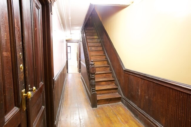 Building Photo - 126 W 121st St