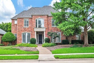 Building Photo - 5965 Glendower Ln