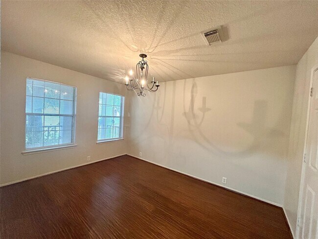 Building Photo - 14954 Sugar Peak Dr