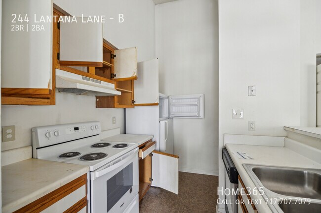Building Photo - 244 Lantana Ln