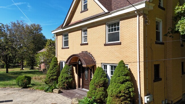 Foto del edificio - 2518 Bethel Church Rd