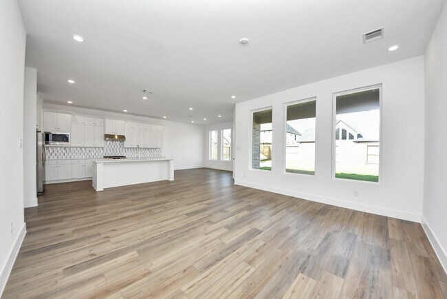 Building Photo - 31046 Vintage Crk Ln