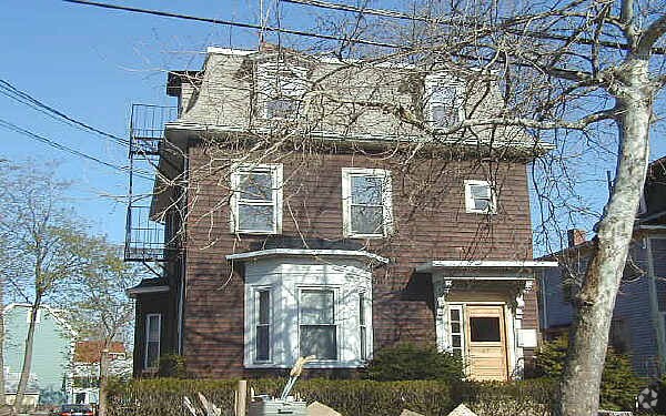 Primary Photo - 65 Walden St