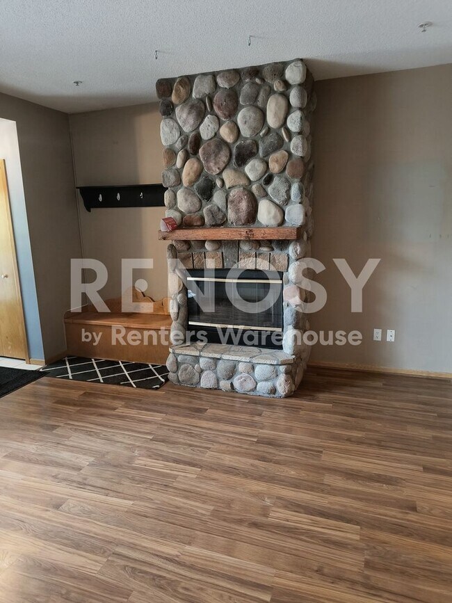 Building Photo - 2752 Autumnwood Ln