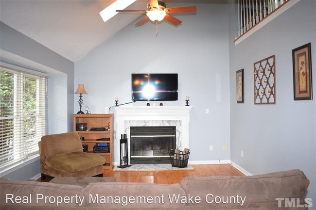 Building Photo - 4 br, 2.5 bath House - 4700 Holly Brook Drive