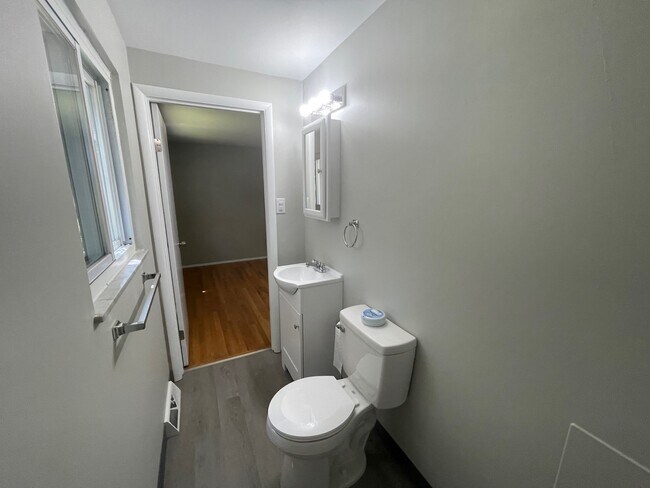 Foto del edificio - 308 Stotler Rd