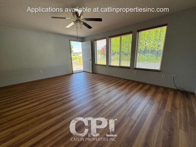 Foto del edificio - 4638 Olympia Way
