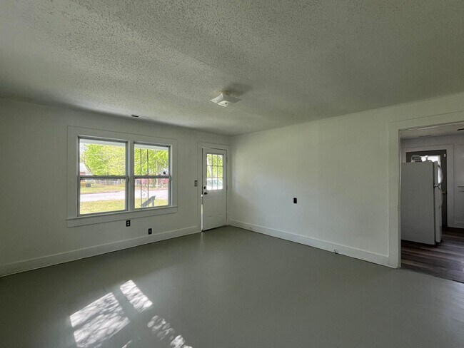 Foto del edificio - 206 Richlands Ave