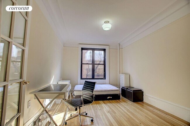 Foto del edificio - 158 W 81st St