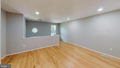 Building Photo - 13012 6th St