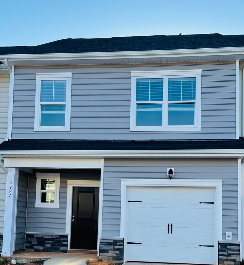 3927 Townes Blvd, Sherrills Ford, NC 28682 Townhome Rentals in