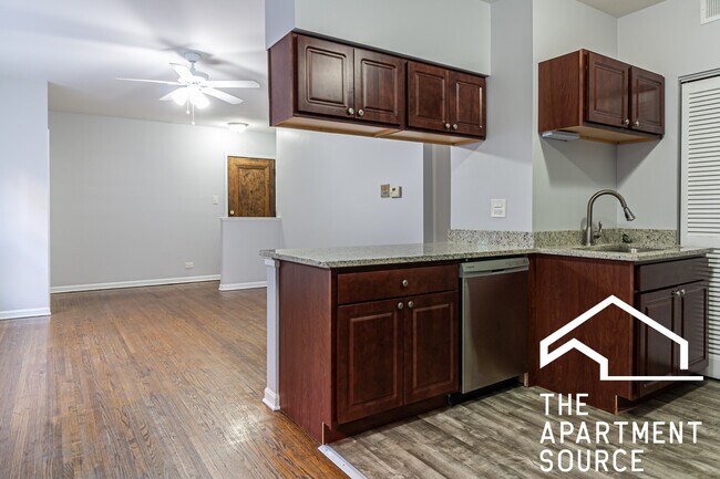 Foto del edificio - 3708 N Sheffield Ave