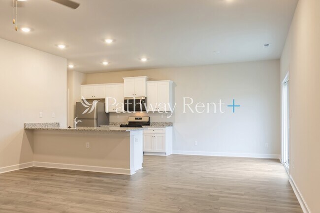 Building Photo - 3510 Quintana Dr