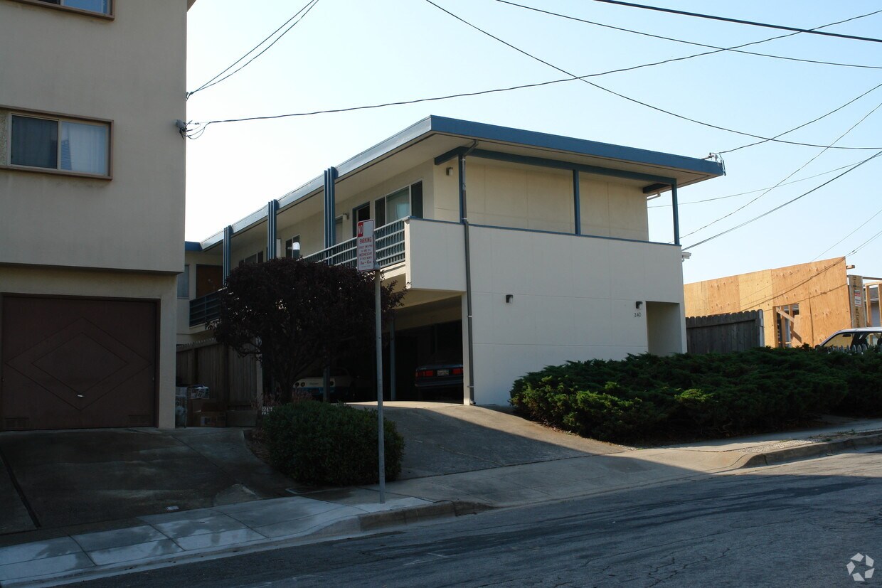 Primary Photo - 240 San Diego Ave