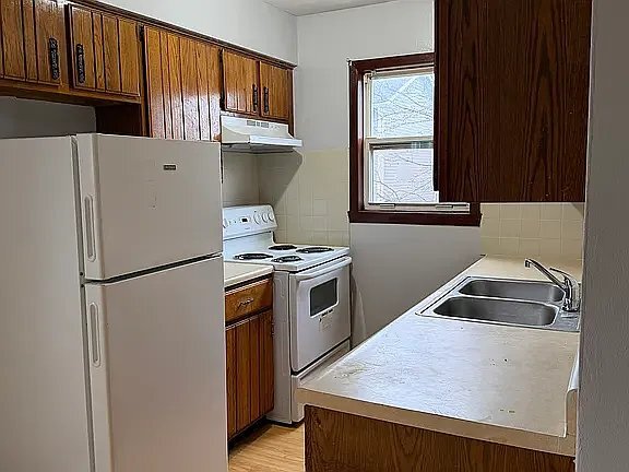 Foto del edificio - 352 S 6th St